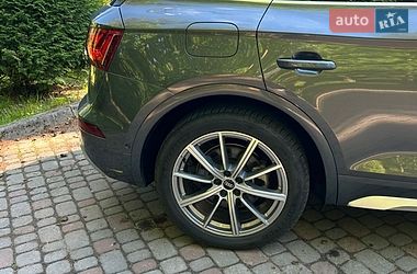 Позашляховик / Кросовер Audi Q5 2021 в Львові