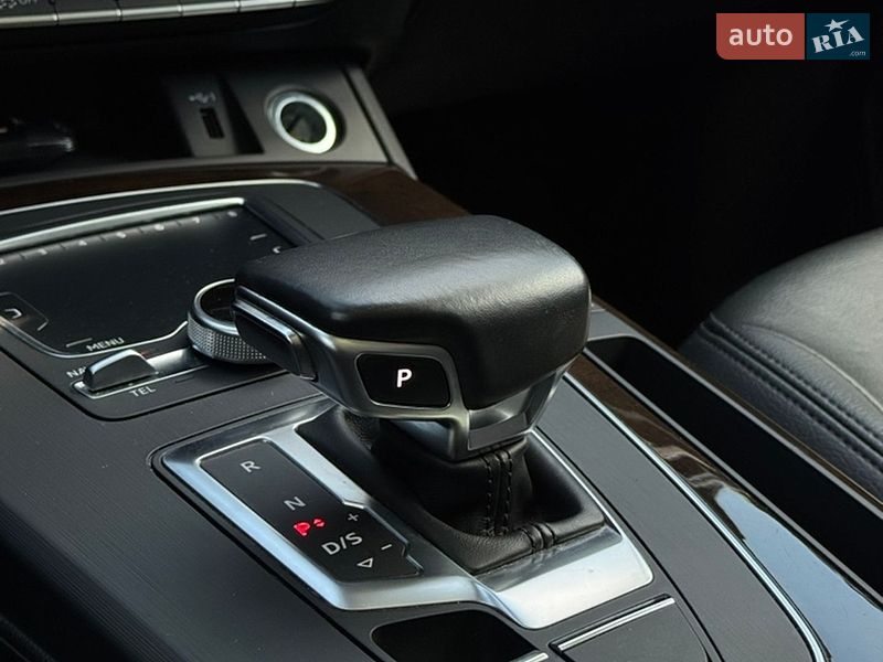 Внедорожник / Кроссовер Audi Q5 2018 в Киеве