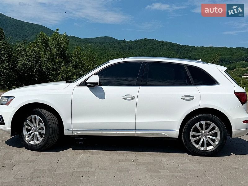 Внедорожник / Кроссовер Audi Q5 2016 в Хусте