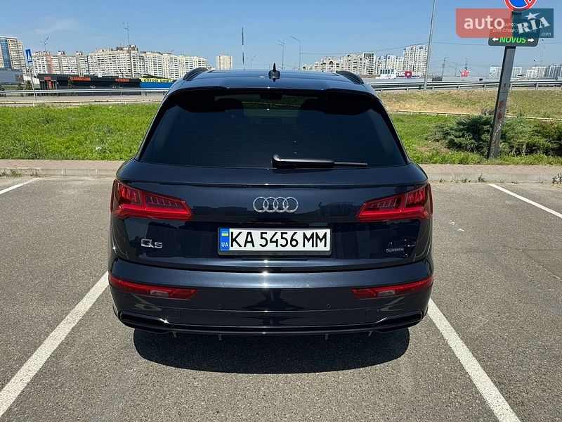 Внедорожник / Кроссовер Audi Q5 2020 в Киеве