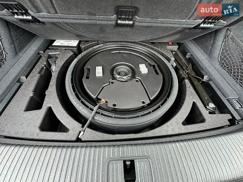 Внедорожник / Кроссовер Audi Q5 2020 в Киеве