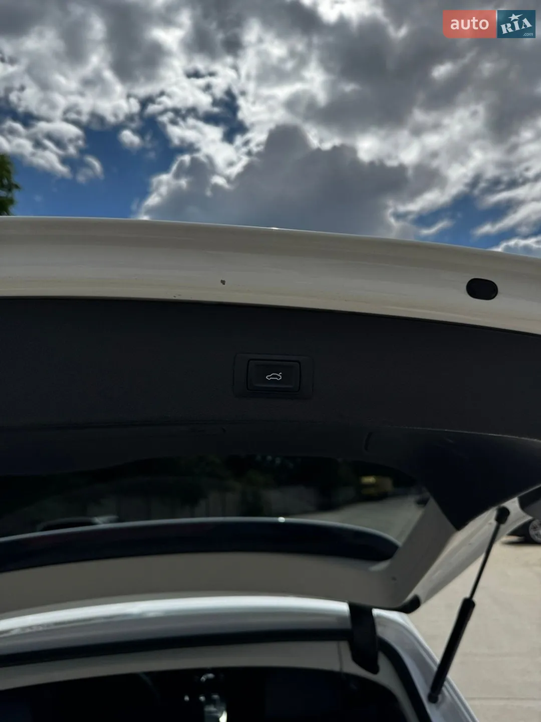 Audi Q5 2014 VIN WA1LFCFP7EA077848 фото оголошення 28 з 35
