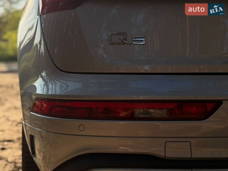 Позашляховик / Кросовер Audi Q5 2020 в Ірпені