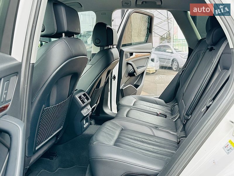 Внедорожник / Кроссовер Audi Q5 2017 в Харькове