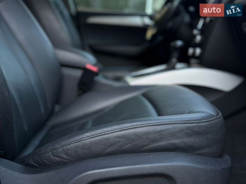 Позашляховик / Кросовер Audi Q5 2015 в Рівному