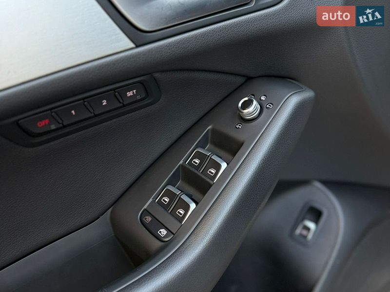 Позашляховик / Кросовер Audi Q5 2015 в Рівному