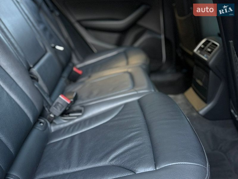 Позашляховик / Кросовер Audi Q5 2015 в Рівному