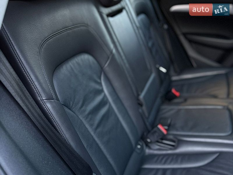 Позашляховик / Кросовер Audi Q5 2015 в Рівному
