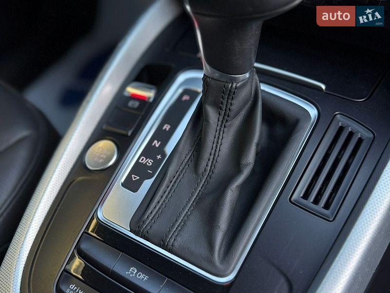 Позашляховик / Кросовер Audi Q5 2015 в Рівному