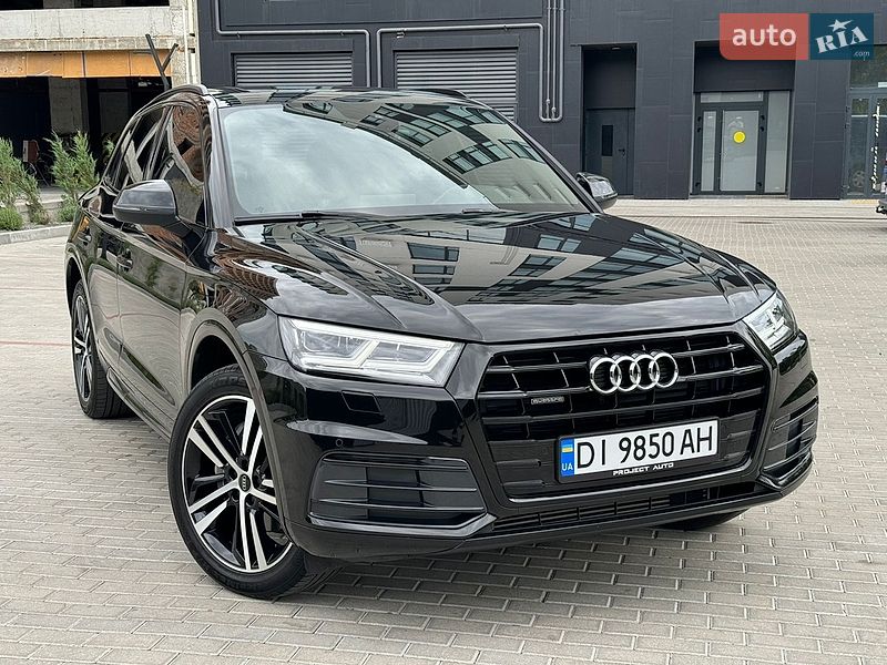 Позашляховик / Кросовер Audi Q5 2020 в Рівному