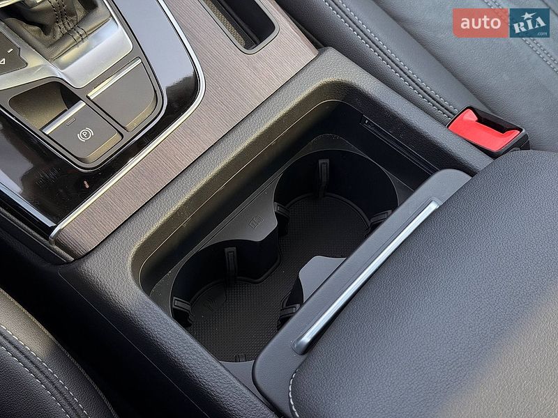 Внедорожник / Кроссовер Audi Q5 2021 в Кривом Роге