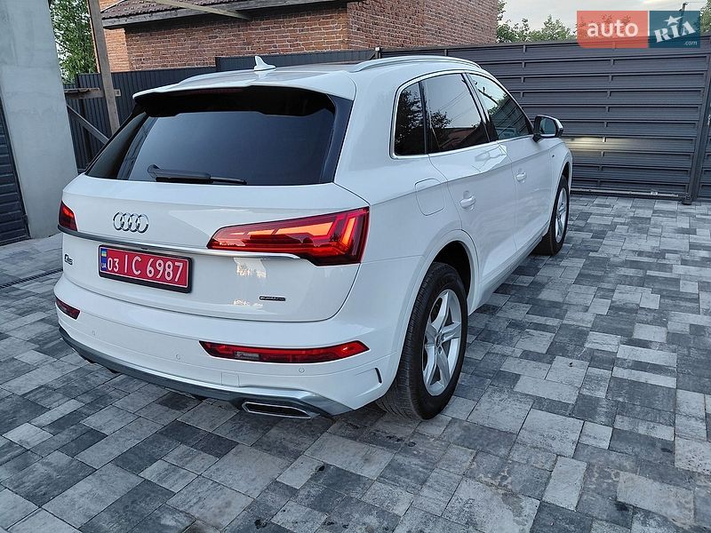 Внедорожник / Кроссовер Audi Q5 2021 в Львове