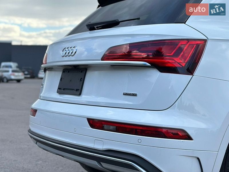Позашляховик / Кросовер Audi Q5 2020 в Рівному