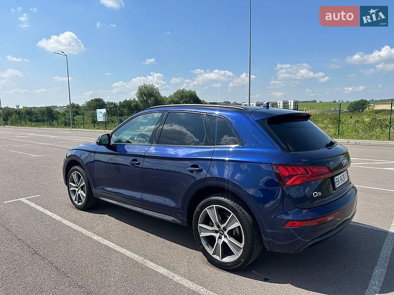 Внедорожник / Кроссовер Audi Q5 2019 в Ровно фото 4 Внедорожник / Кроссовер Audi Q5 2019 в Ровно