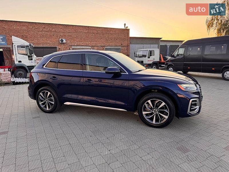 Внедорожник / Кроссовер Audi Q5 2021 в Владимире