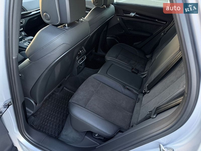 Внедорожник / Кроссовер Audi Q5 2019 в Киеве