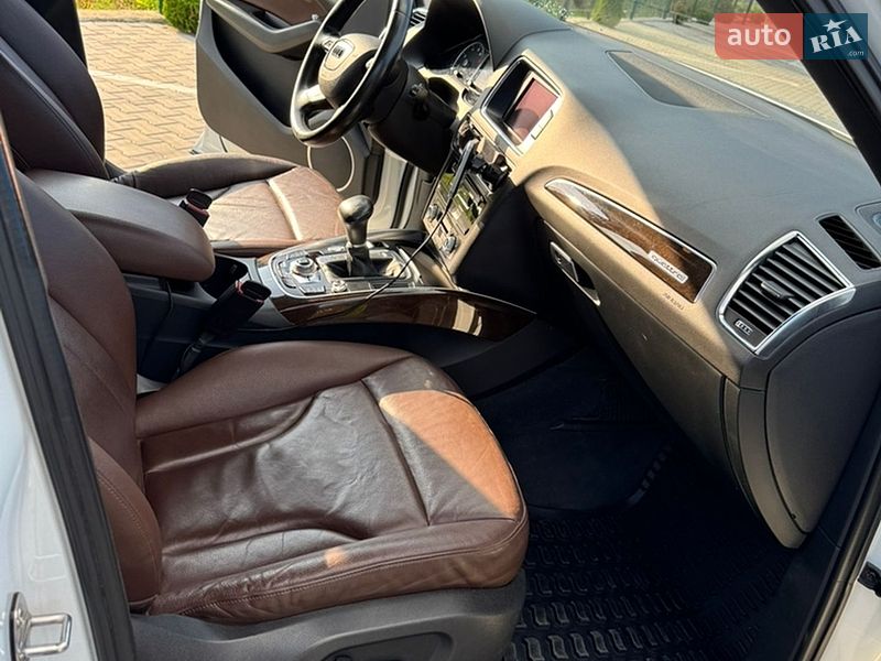 Внедорожник / Кроссовер Audi Q5 2014 в Виноградове