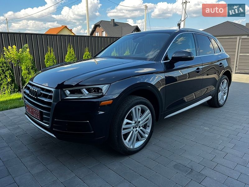 Внедорожник / Кроссовер Audi Q5 2018 в Луцке