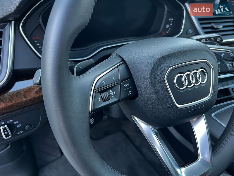 Внедорожник / Кроссовер Audi Q5 2018 в Луцке