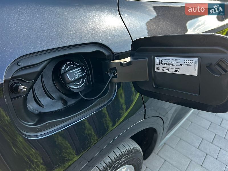 Внедорожник / Кроссовер Audi Q5 2018 в Луцке