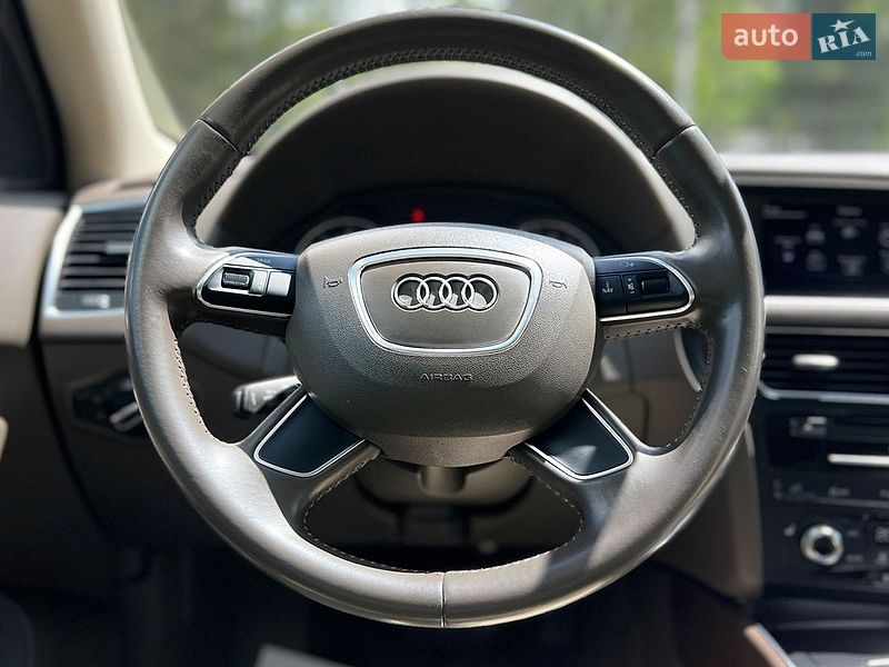 Внедорожник / Кроссовер Audi Q5 2015 в Львове