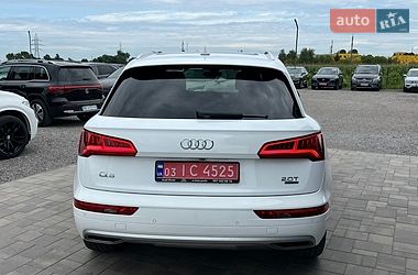 Внедорожник / Кроссовер Audi Q5 2018 в Ровно