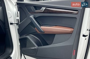 Внедорожник / Кроссовер Audi Q5 2018 в Ровно