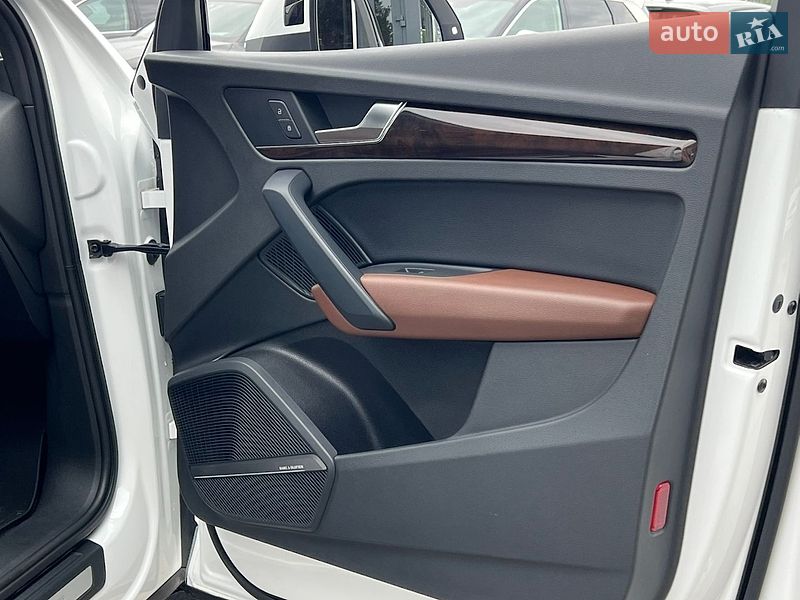 Внедорожник / Кроссовер Audi Q5 2018 в Ровно