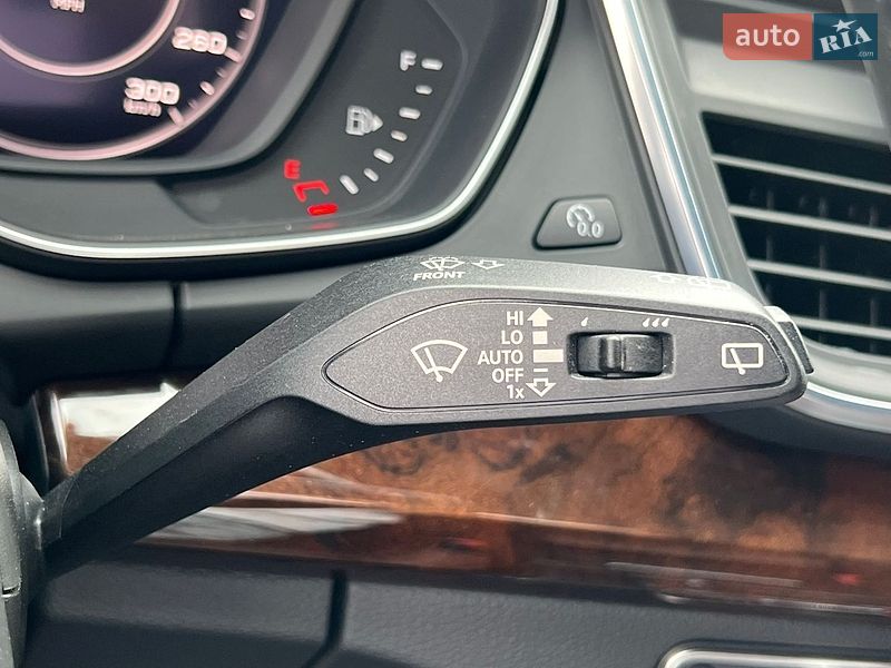 Внедорожник / Кроссовер Audi Q5 2018 в Ровно