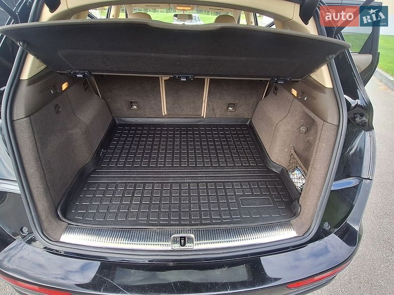 Позашляховик / Кросовер Audi Q5 2016 в Самарі