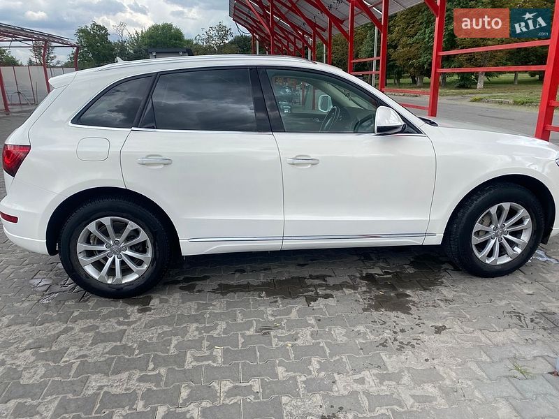 Внедорожник / Кроссовер Audi Q5 2015 в Луцке