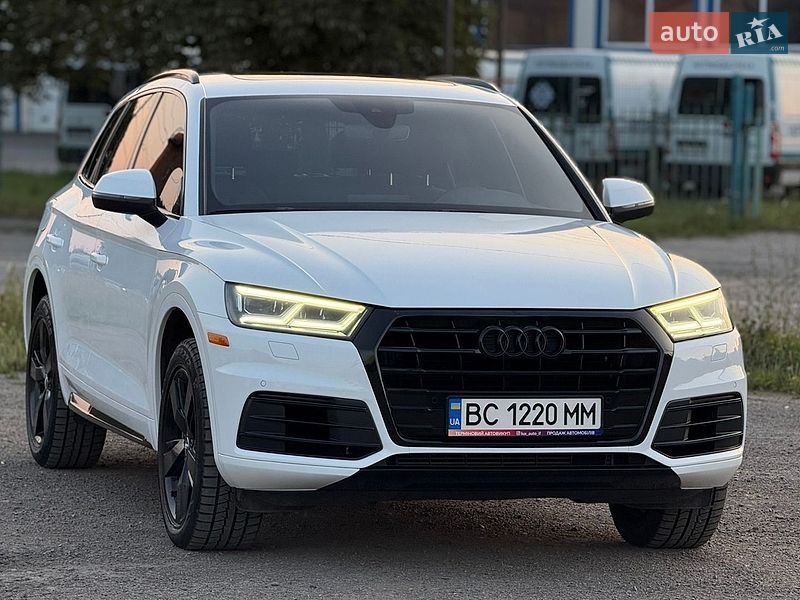 Внедорожник / Кроссовер Audi Q5 2017 в Ивано-Франковске