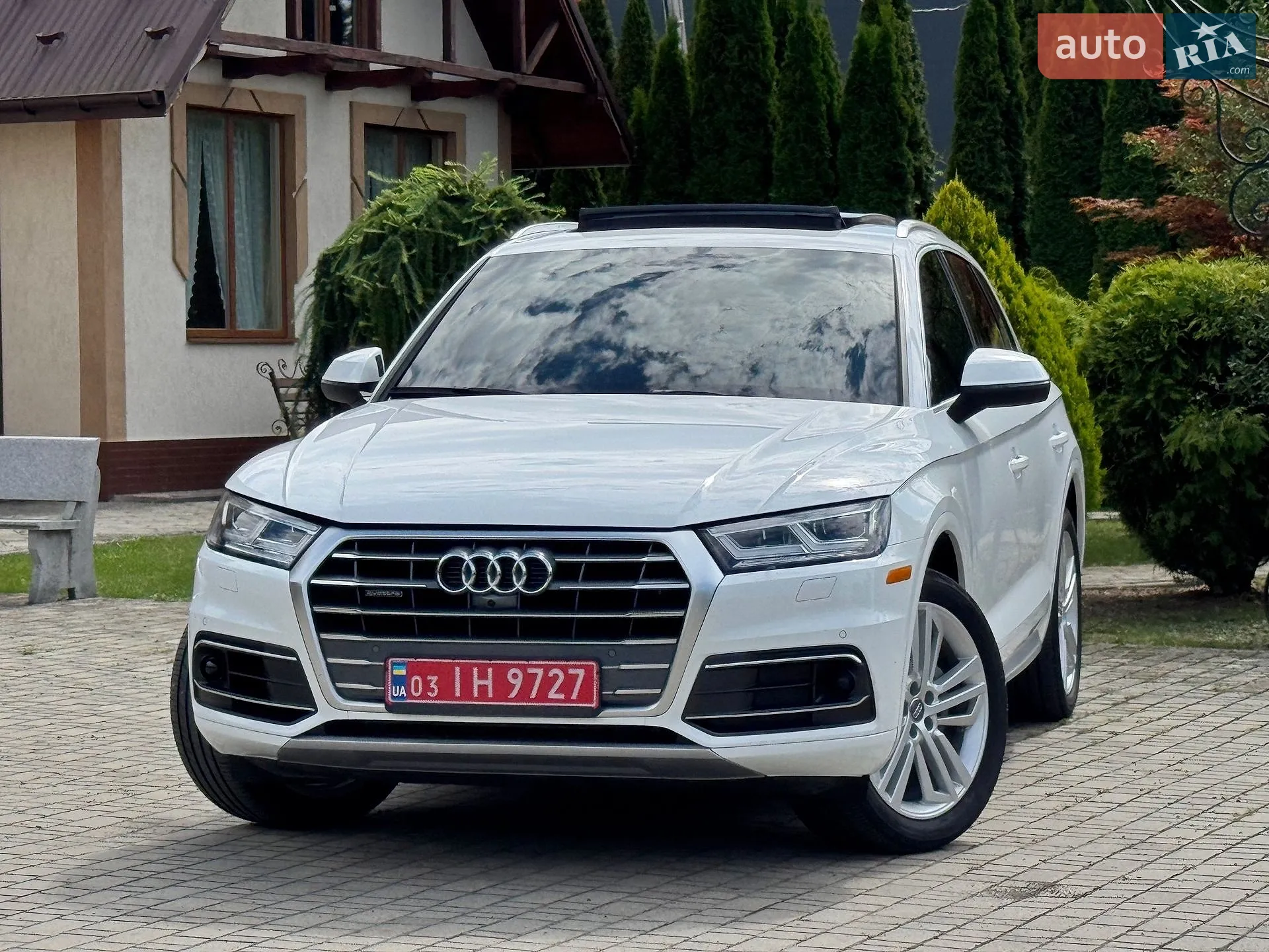 Audi Q5 2019 VIN WA1E2AFY6L2052285 фото оголошення 19 з 20