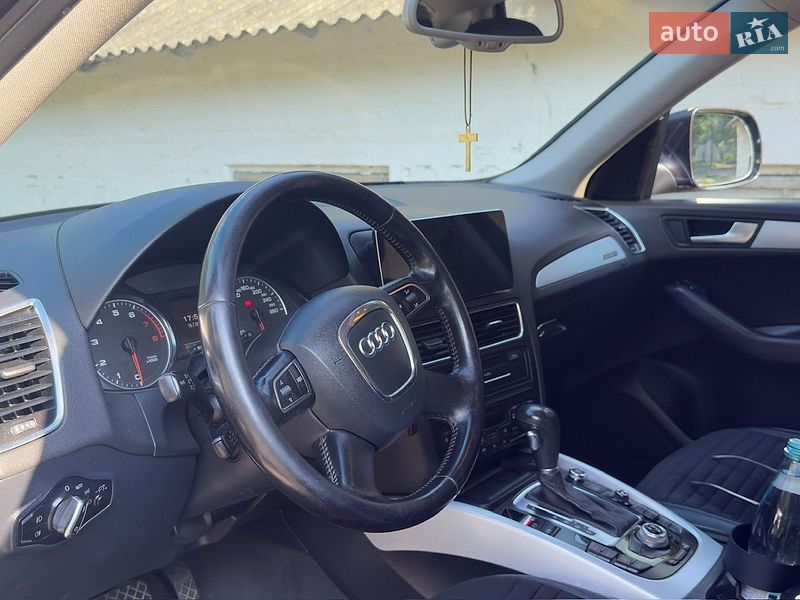 Внедорожник / Кроссовер Audi Q5 2012 в Черкассах