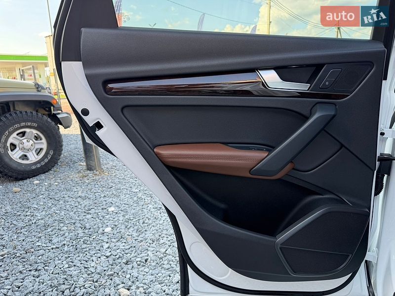 Внедорожник / Кроссовер Audi Q5 2019 в Стрые