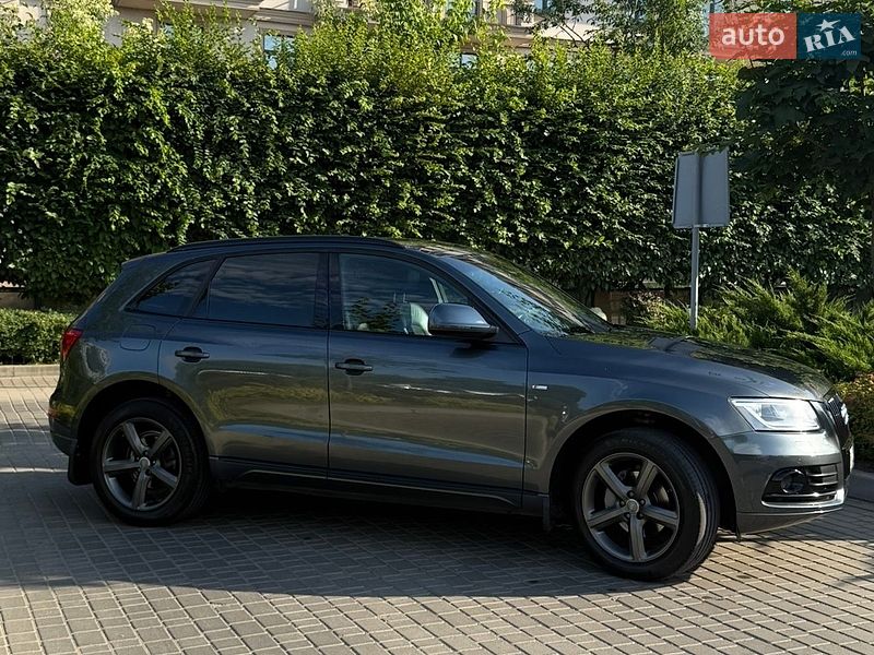 Позашляховик / Кросовер Audi Q5 2012 в Одесі