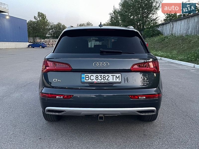 Позашляховик / Кросовер Audi Q5 2017 в Львові