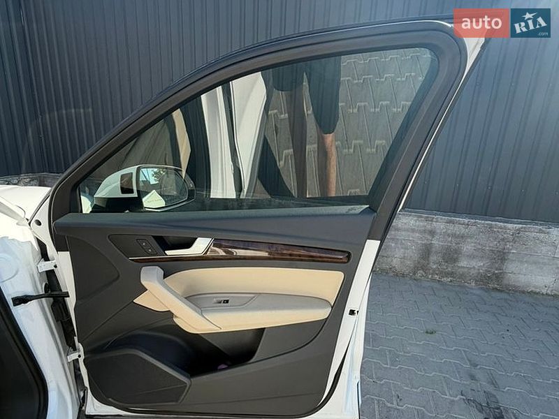 Внедорожник / Кроссовер Audi Q5 2017 в Тернополе