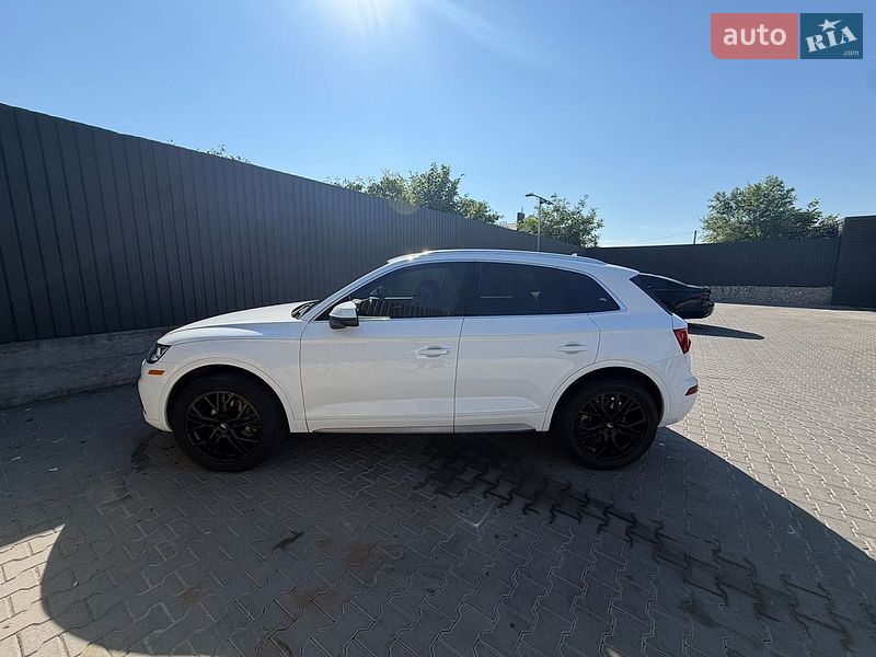 Внедорожник / Кроссовер Audi Q5 2017 в Тернополе