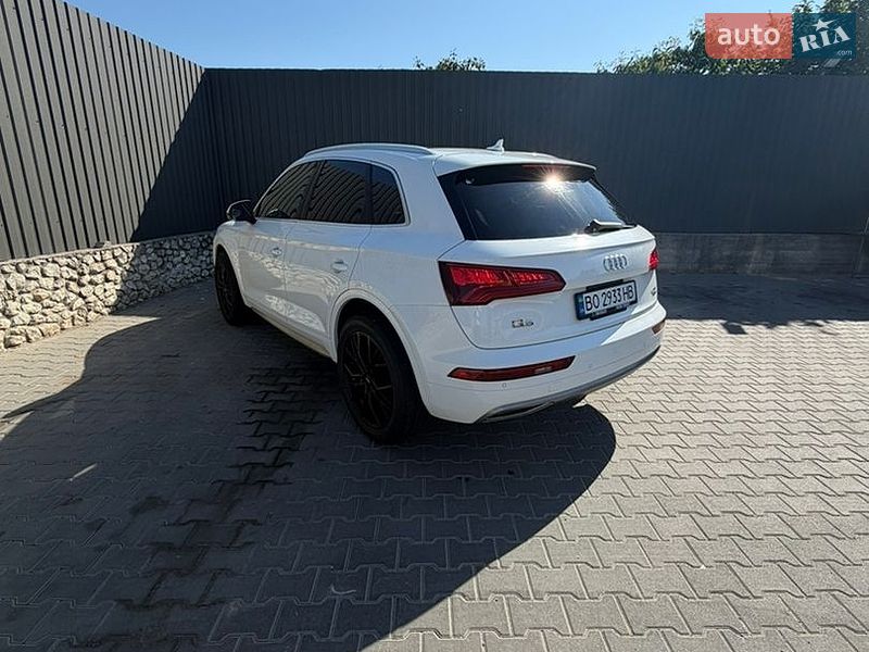 Внедорожник / Кроссовер Audi Q5 2017 в Тернополе