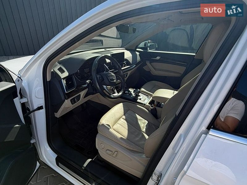 Внедорожник / Кроссовер Audi Q5 2017 в Тернополе