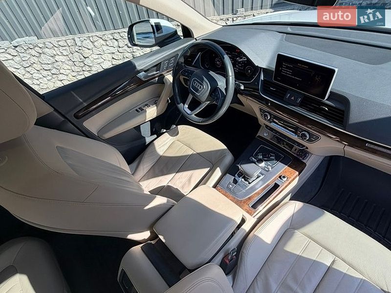 Внедорожник / Кроссовер Audi Q5 2017 в Тернополе
