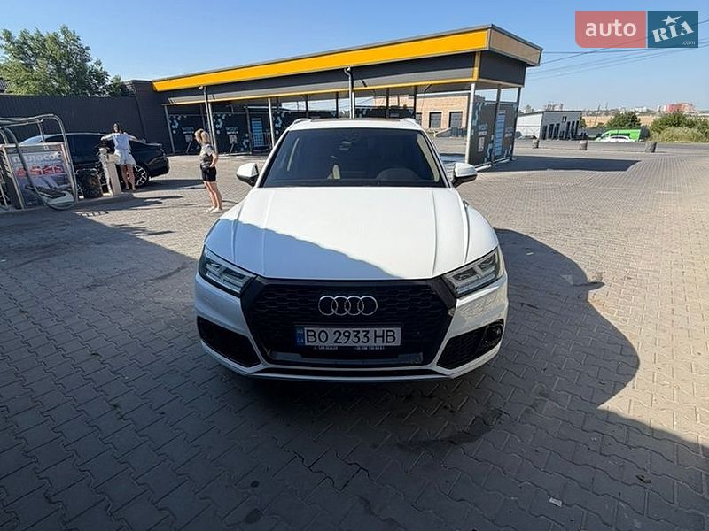 Внедорожник / Кроссовер Audi Q5 2017 в Тернополе