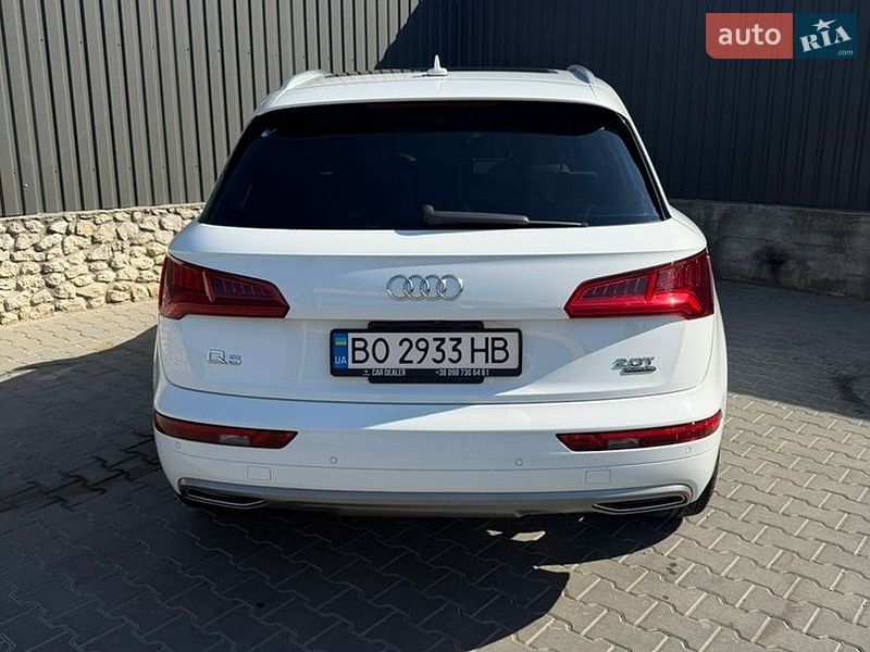 Внедорожник / Кроссовер Audi Q5 2017 в Тернополе