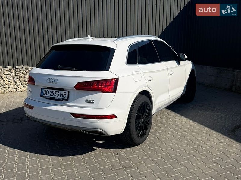 Внедорожник / Кроссовер Audi Q5 2017 в Тернополе