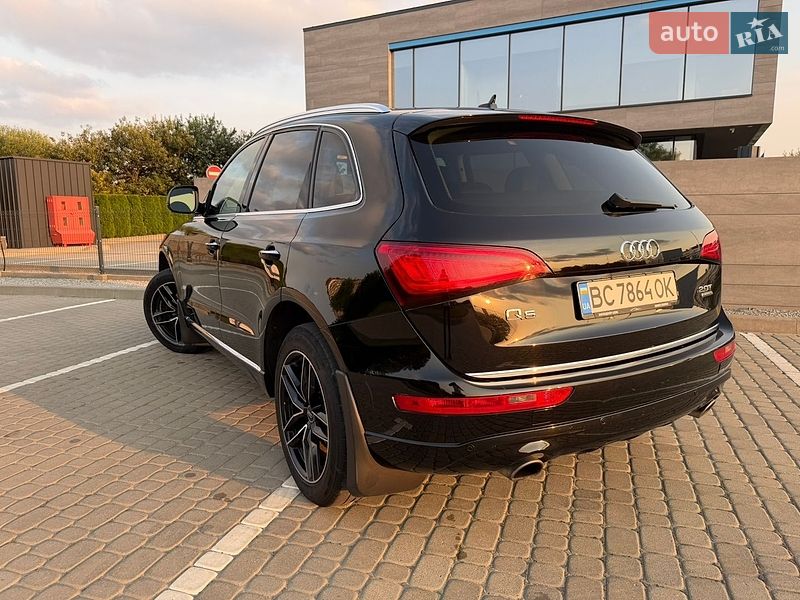Позашляховик / Кросовер Audi Q5 2016 в Львові