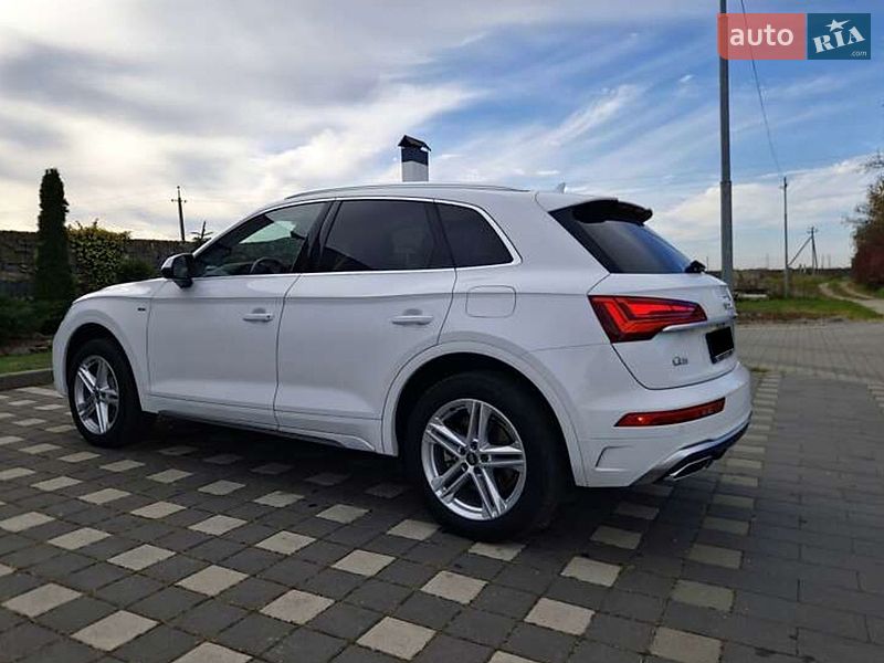 Внедорожник / Кроссовер Audi Q5 2022 в Киеве фото 15 Внедорожник / Кроссовер Audi Q5 2022 в Киеве
