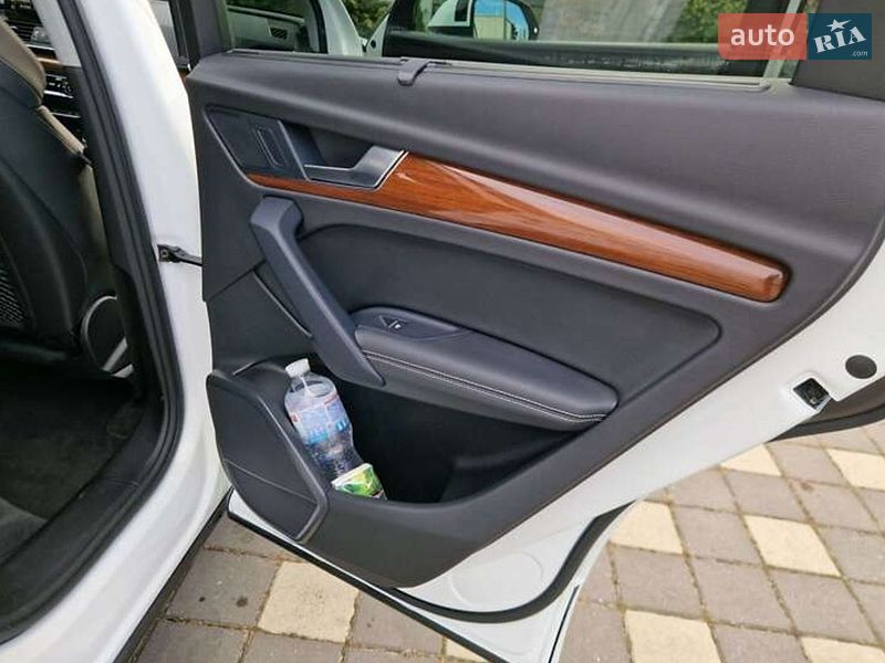 Внедорожник / Кроссовер Audi Q5 2022 в Киеве фото 37 Внедорожник / Кроссовер Audi Q5 2022 в Киеве