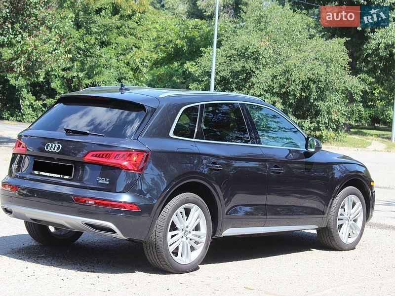 Внедорожник / Кроссовер Audi Q5 2017 в Днепре