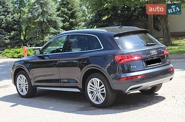 Внедорожник / Кроссовер Audi Q5 2017 в Днепре